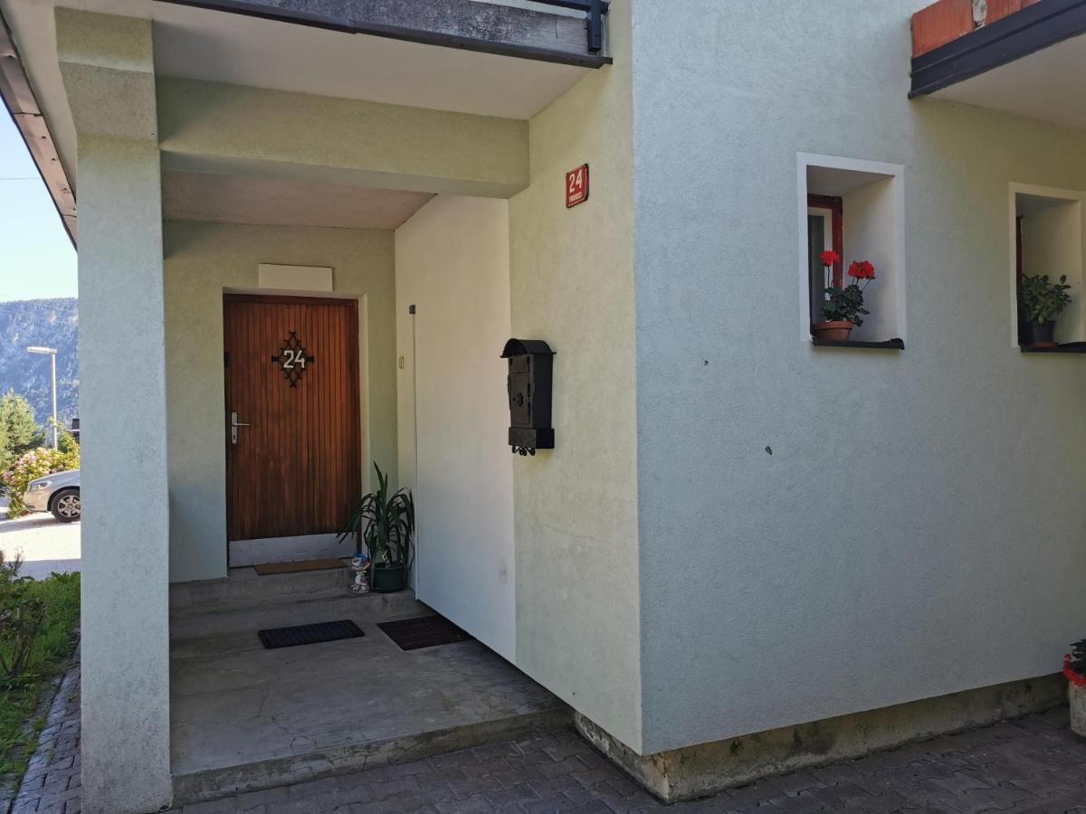 Apartma Rekar - A House, Where You Can Relax In The Embrace Of Nature Jesenice Exteriör bild