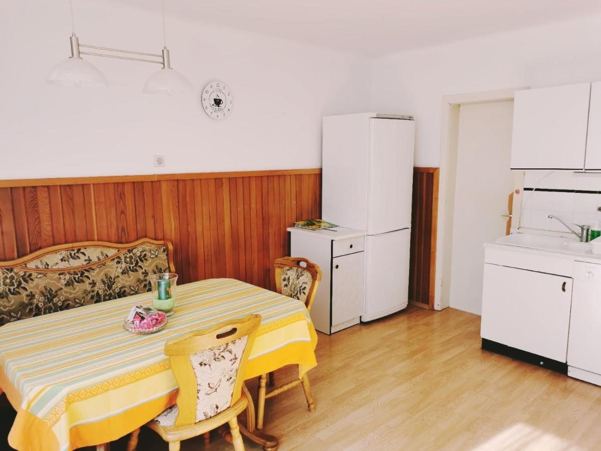 Apartma Rekar - A House, Where You Can Relax In The Embrace Of Nature Jesenice Exteriör bild