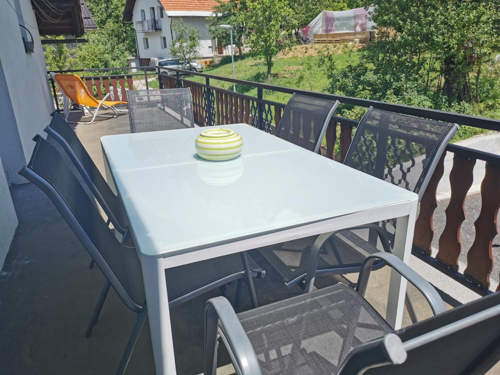 Apartma Rekar - A House, Where You Can Relax In The Embrace Of Nature Jesenice Exteriör bild